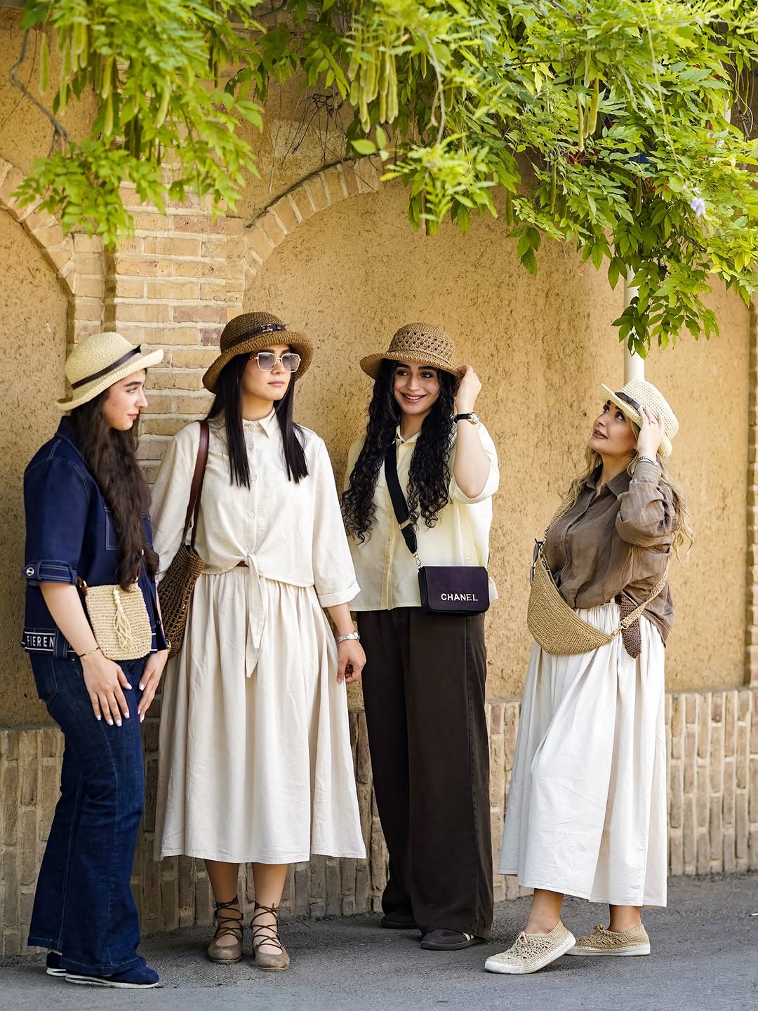 کیف و کلاه دست‌باف رافیا